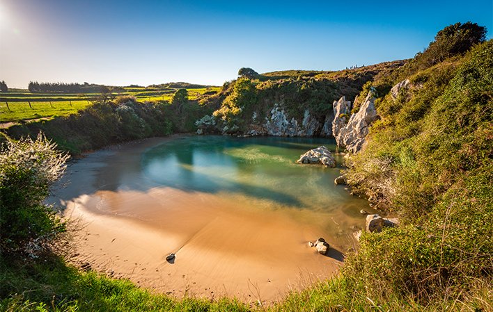 Playa de Gulpiyuri