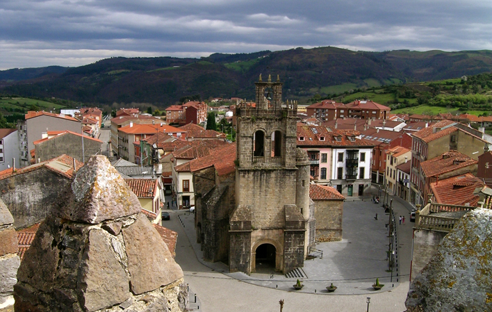 Colegiata de Santa María La Mayor (Salas)