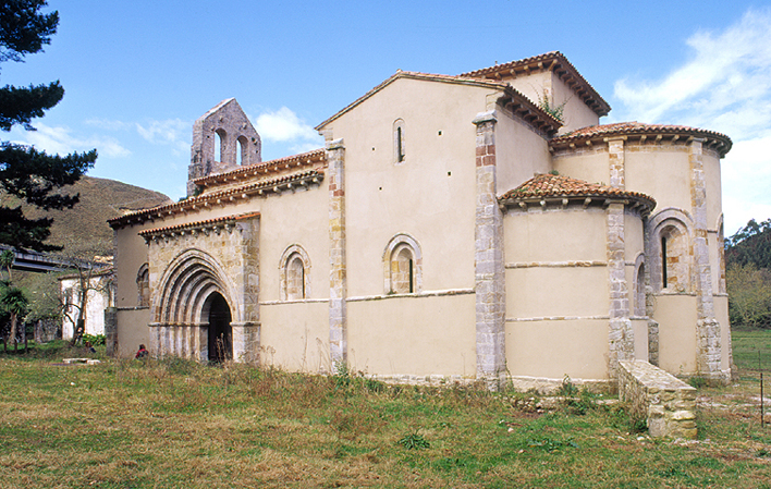 Monasterio e Iglesia de San Antolín de Bedón