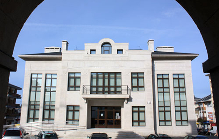 Centro de Recepción Los Señores de las Casas-Palacio