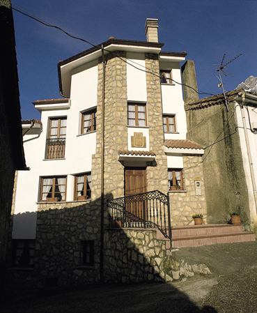 La Calle Medio