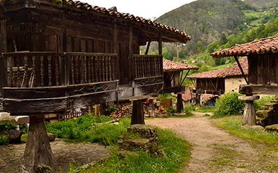 Conjunto de Hórreos de Espinaréu