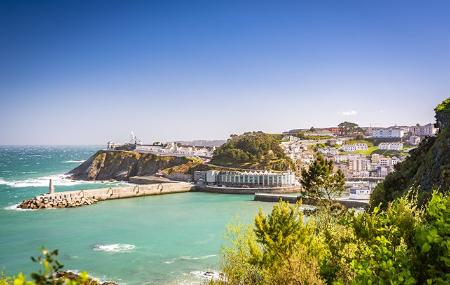 Vista de Ḷḷuarca desde los Jardines de Fonte Baixa