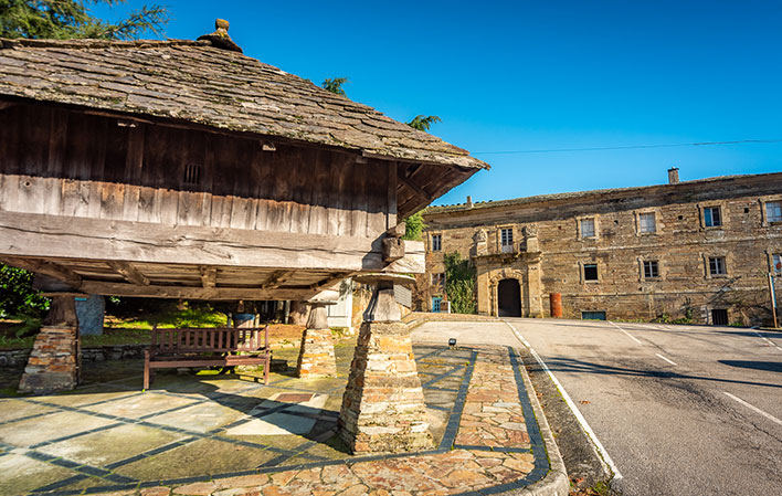 Monasterio Villanueva de Oscos