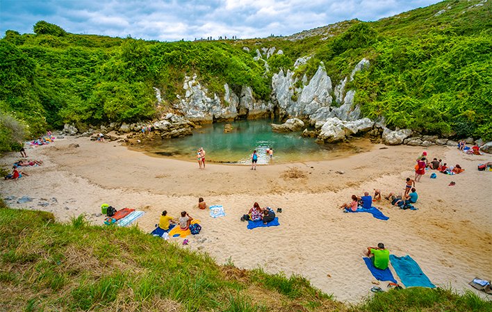 Playa de Gulpiyuri
