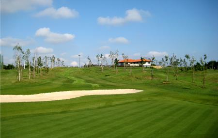 Deva Golf Pitch and Putt
