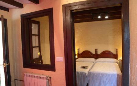Casa de Aldea La Cerezal II habitación