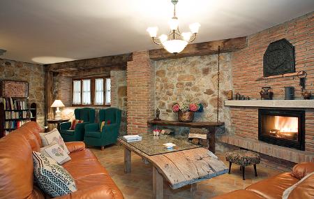 Casa de Aldea La Casona de los Valles salón