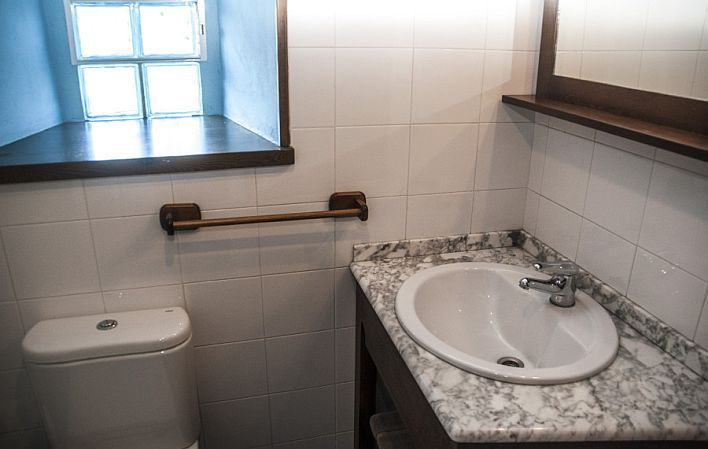 Casa Rural La Casería de los Hevia III aseo