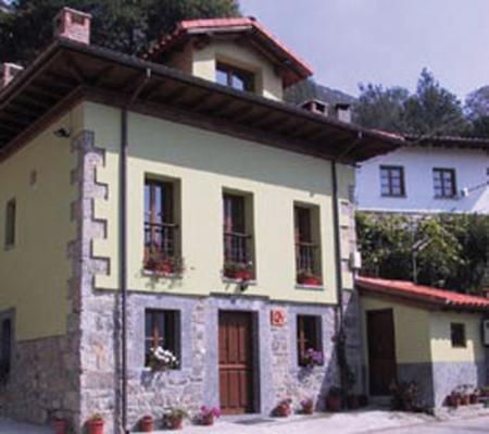 Casa Rural La Taberna exterior