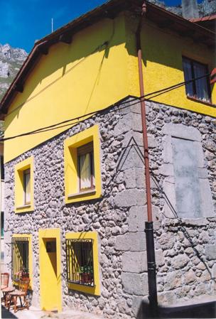 Casa Rural El Güelín de Cabrales exterior