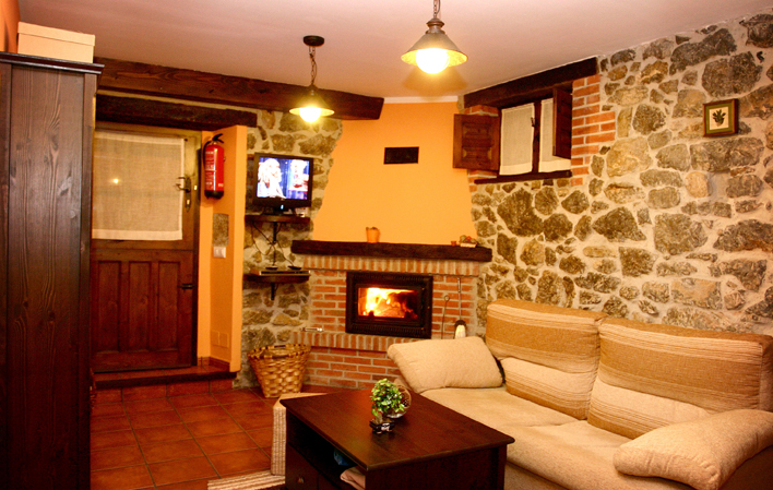 Casa de Aldea El Rincón del Sella salón