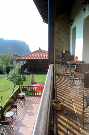 Casa de  Aldea La Pomarada del Mar terraza