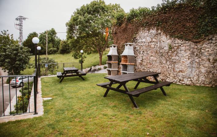 Apartamento rural El Requexu jardín
