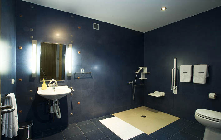 Apartamento rural Palacio Rosamar baño