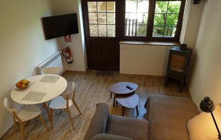 Apartamentos rurales La Cortina salón