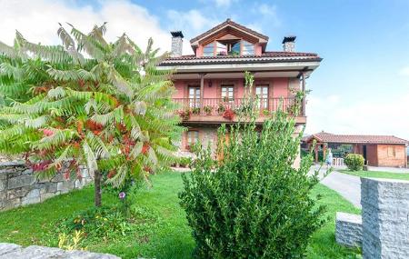 Albergue El Campo de Petra