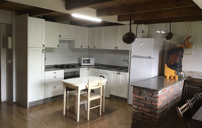 Cocina del albergue la Naranja Peregrina