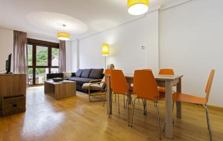 Apartamentos El Caxigu