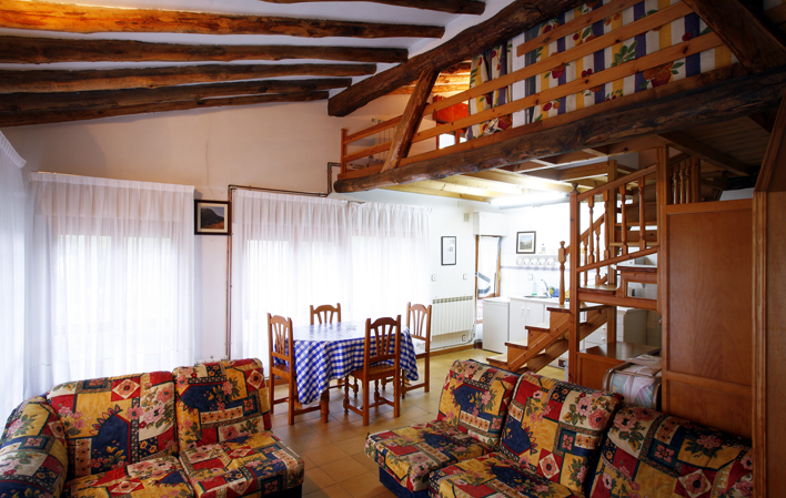 Apartamento turístico La Ballona salón