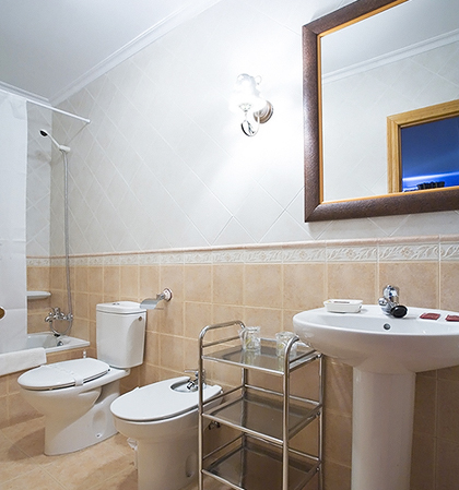 Hotel Álvaro baño