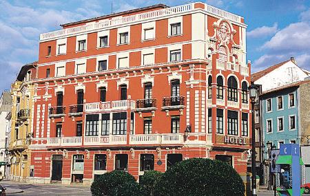 Hotel Marina exterior