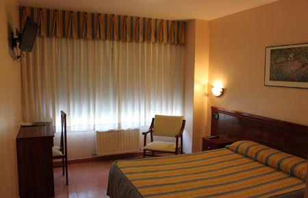 Hotel Valdés habitación