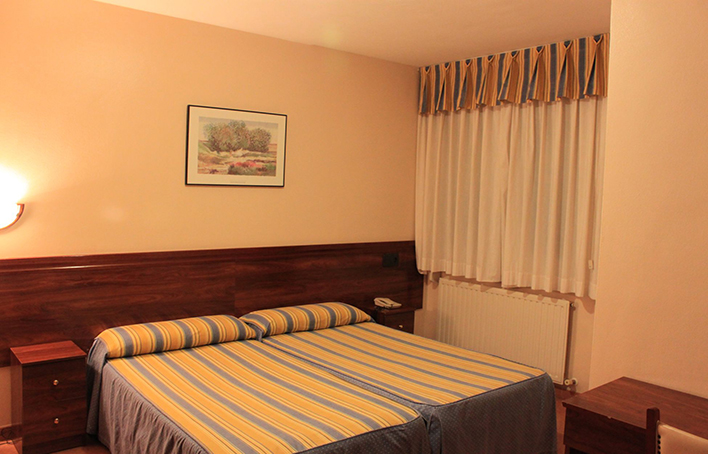 Hotel Valdés habitación