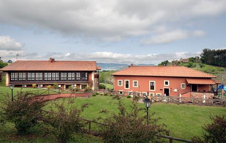 Hotel La Corte de Lugás exterior