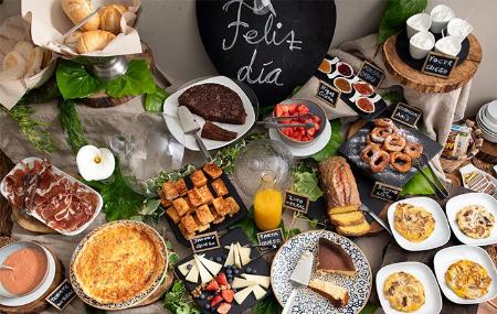 Hotel La Corte de Lugás desayuno