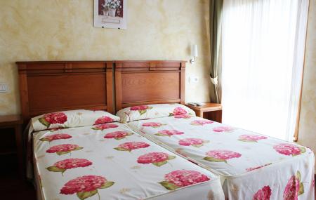 Hotel Pugide habitación