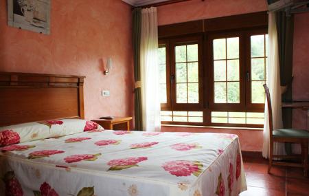 Hotel Pugide habitación