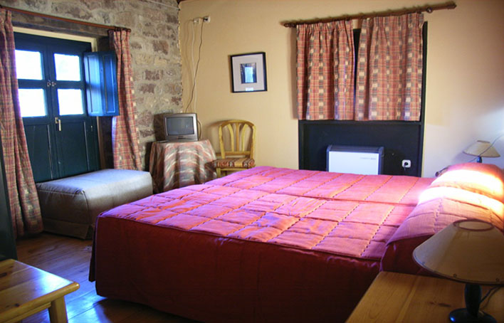 Hotel Hostería del Huerna habitación