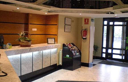 Hotel Astures interior
