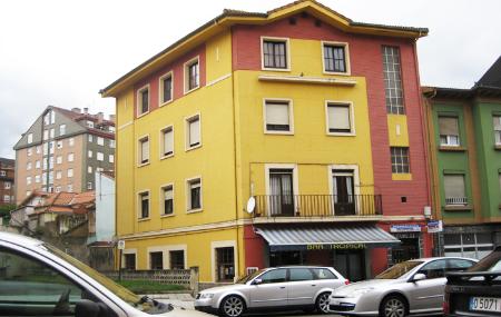 Pensión El Tropical exterior
