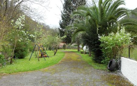 Vivienda Vacacional Cota de la Vara jardín