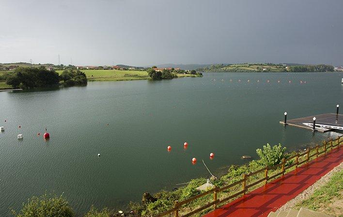 Ir a Imagen Embalse de Trasona