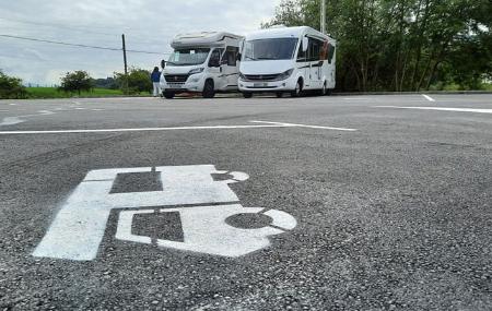 Área autocaravanas de Nava