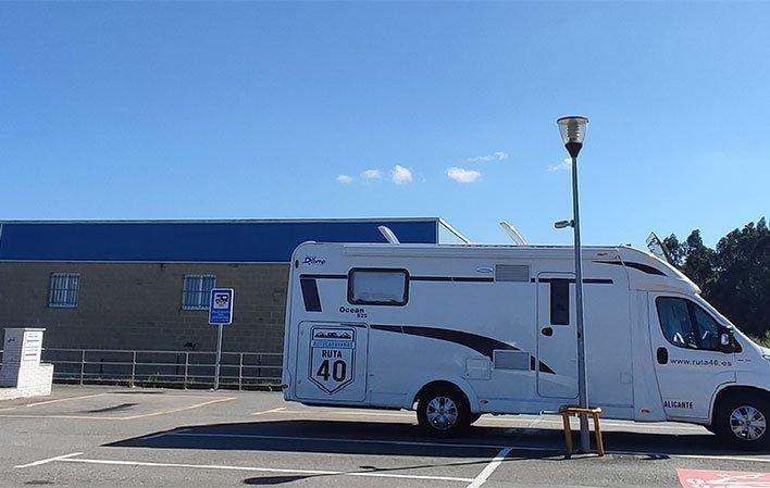 Ir a Imagen Área autocaravanas de MasyMas (Cudillero)