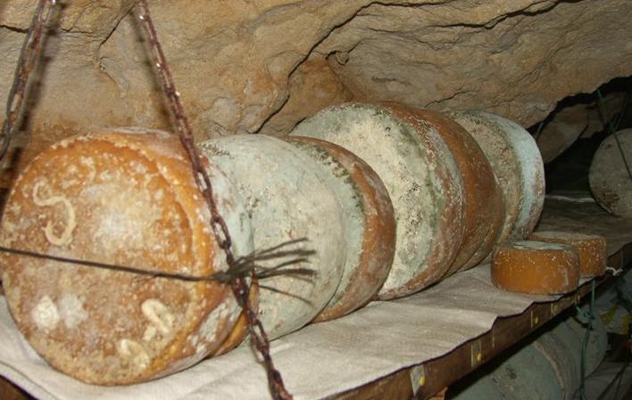 Ir a Imagen Cofradía del Queso Gamonéu