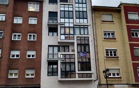 Aureliano San Román 24 Exterior