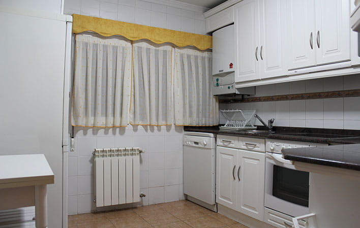 Vivienda de uso turístico Plaza Jovellanos - cocina