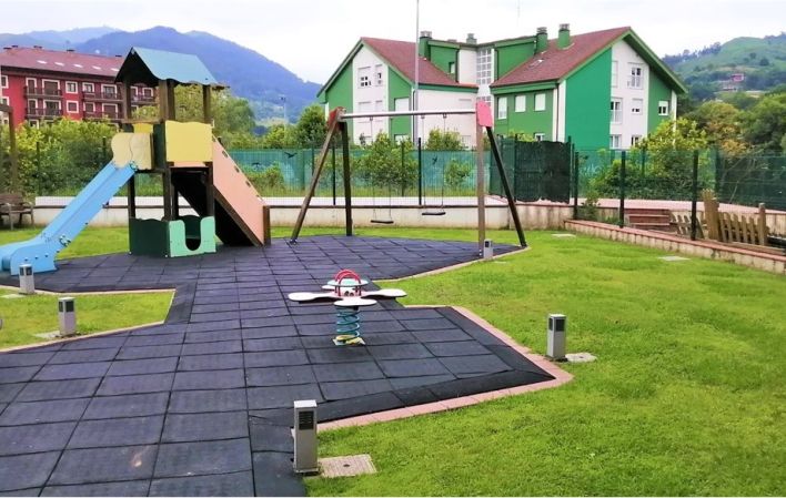 Vivienda de uso turístico Reconquista jardín